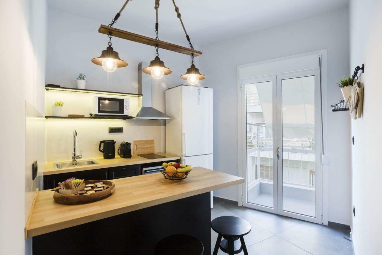 Atmospheric Apartment Near Acropolis By Cloudkeys Atenas Exterior foto